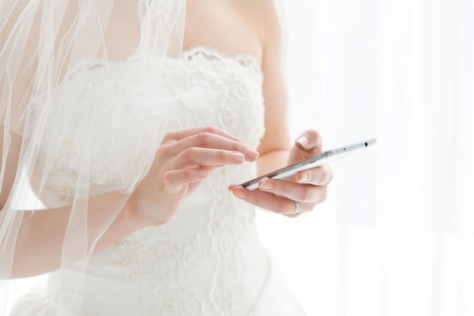 写真：イマドキ結婚式のオンラインサービスはこんなに進化している！みんなどのくらい活用してる？